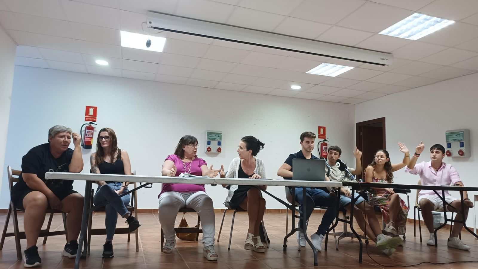 Moment en què es debat la retirada de l'ordenança Moment del debat per retirar l'ordenança municipal