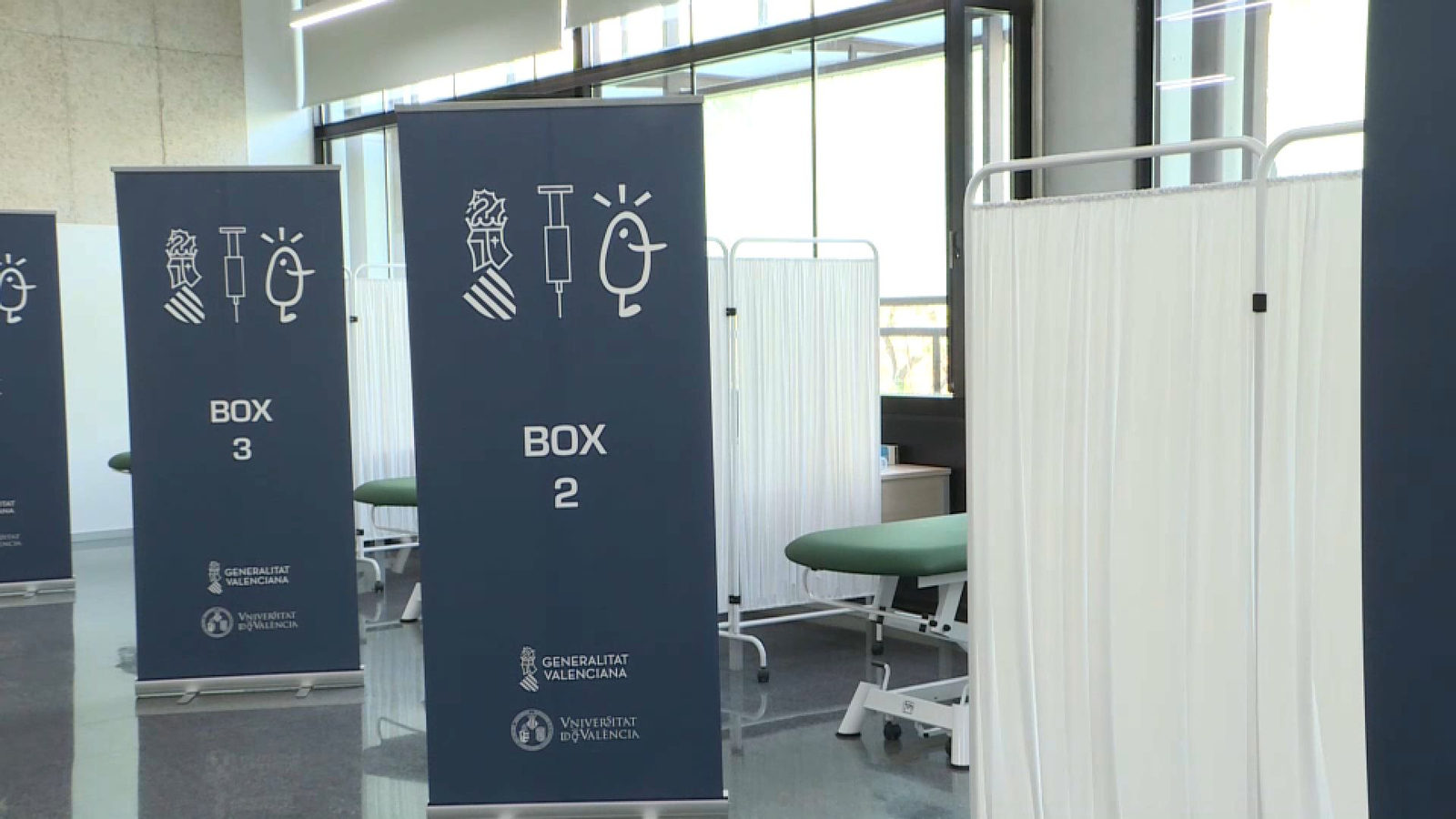 Centre de vacunació habilitat a la Universitat de València / À Punt NTC
