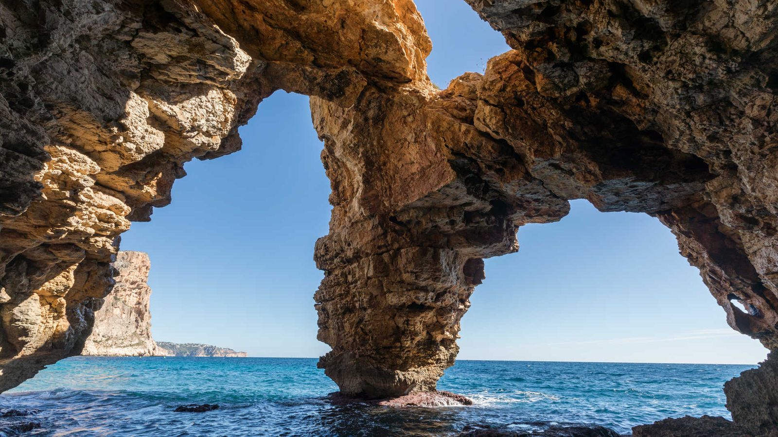 Cova dels Arcs, a Xàbia