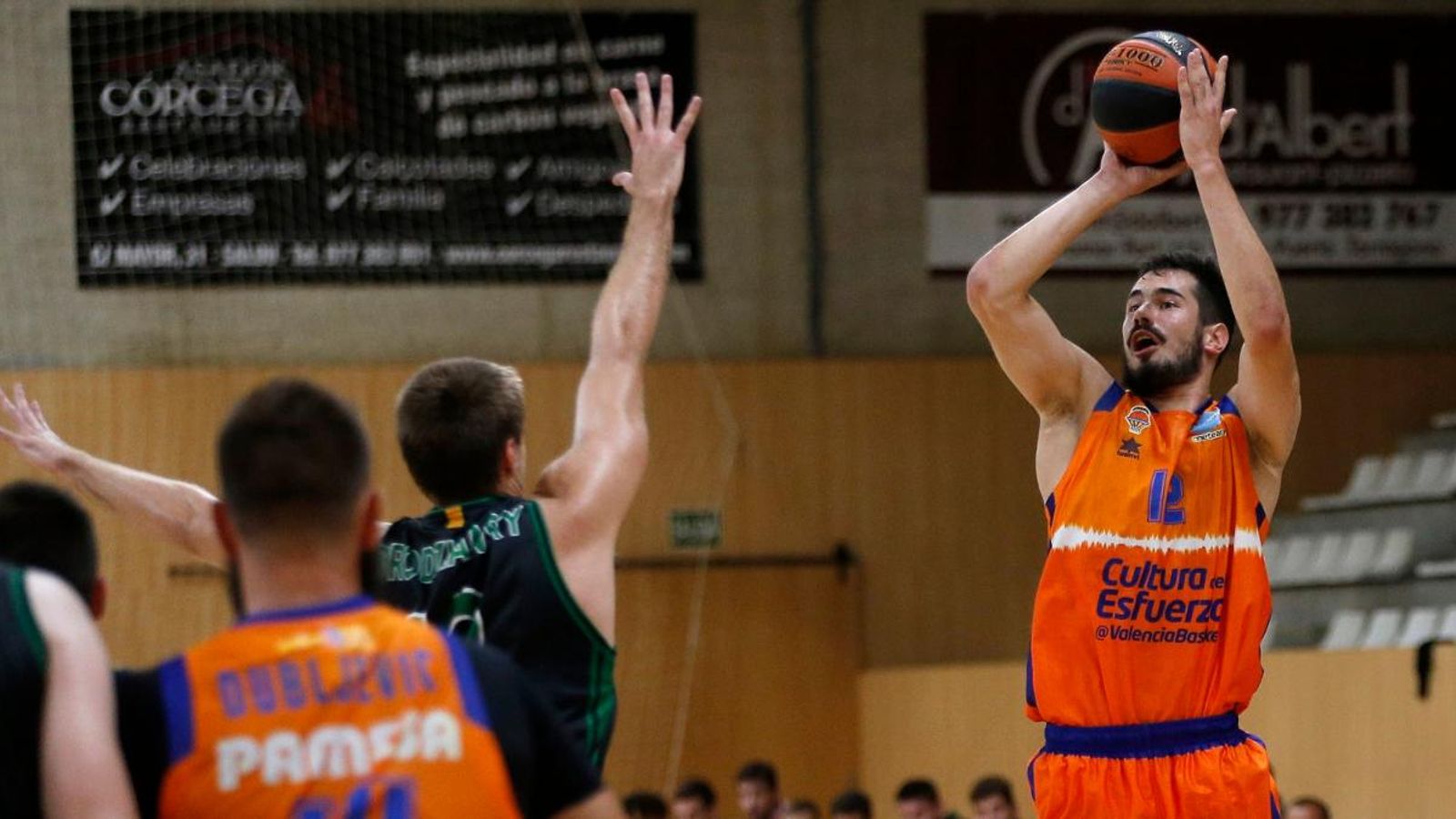 Acció del nou jugador taronja, Nikola Kalinić
