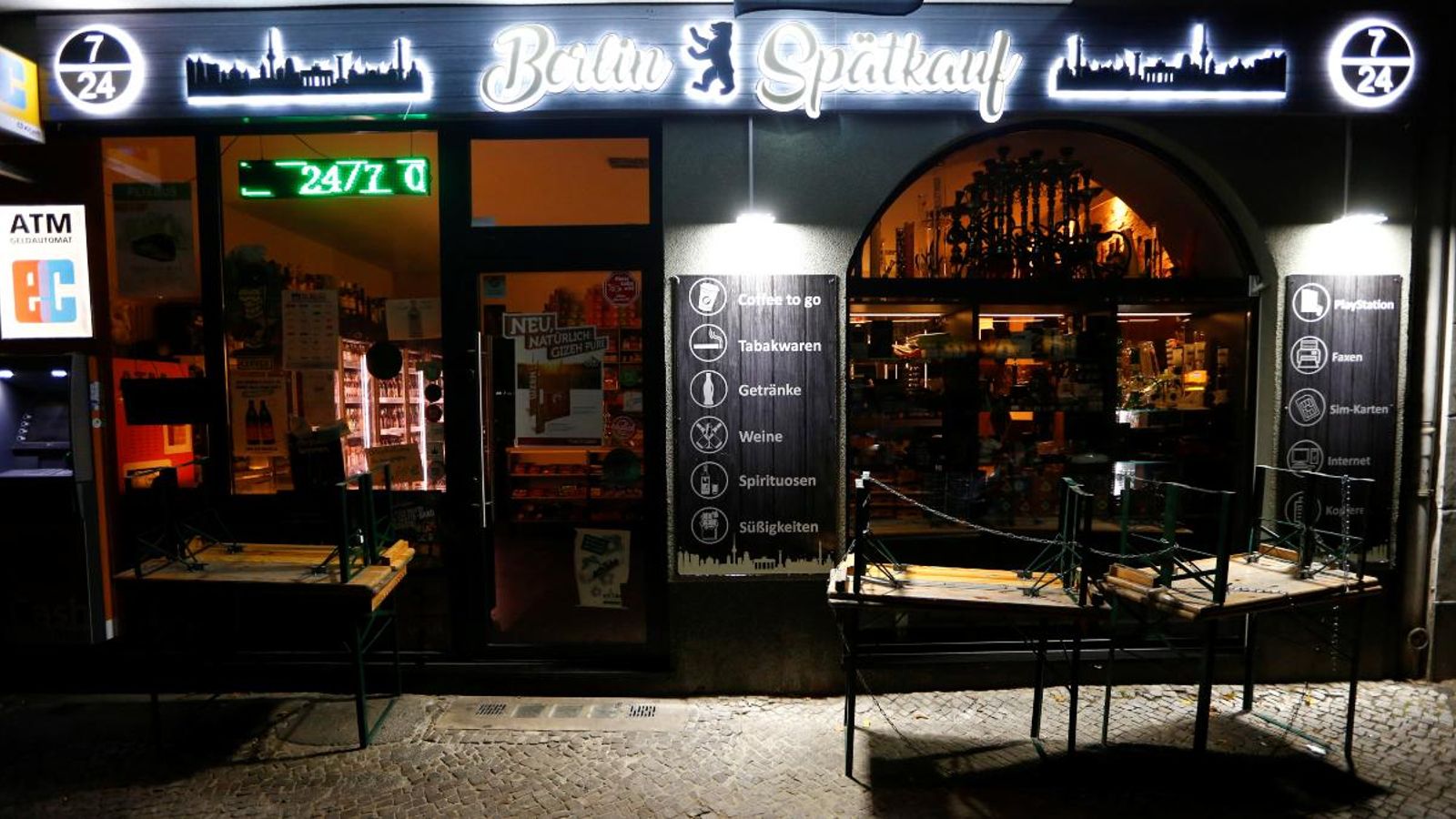 Imatge d'arxiu d'un bar tancat a Berlín Imatge d'arxiu d'un bar tancat a Berlín