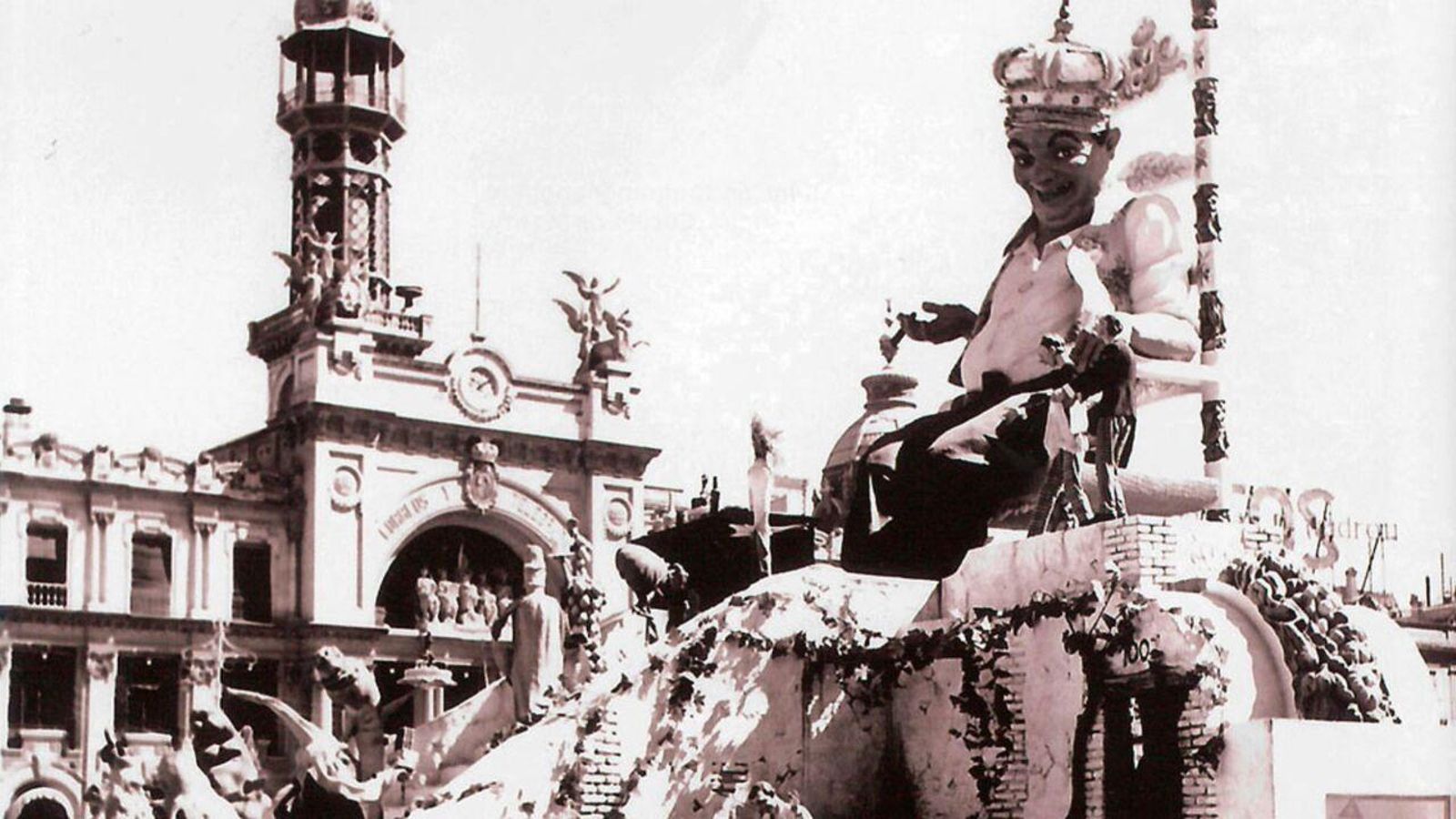 17.03.2025 | "Un passeig per la història" i les Falles: de la Tradició a la Modernitat