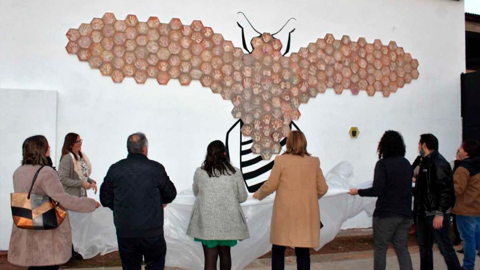 Borriana inaugura un mural per la lluita contra la violència masclista