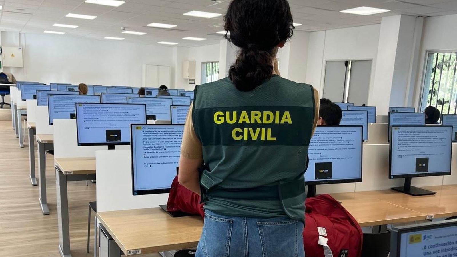 EuropaPress_7324594_agente_guardia_civil