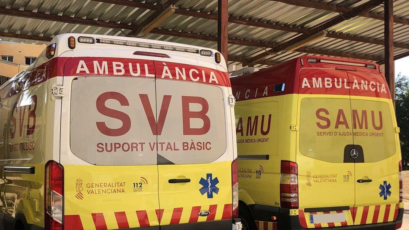 Imatge d'arxiu d'una ambulància i un SVB / Europa Press