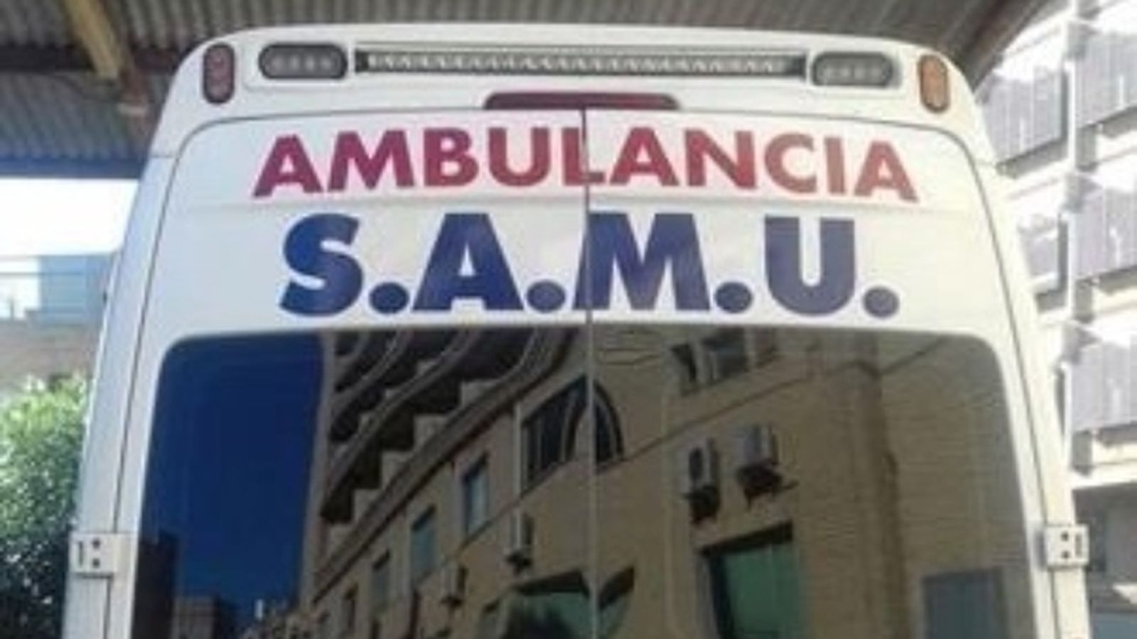 Imatge de recurs d'una ambulància