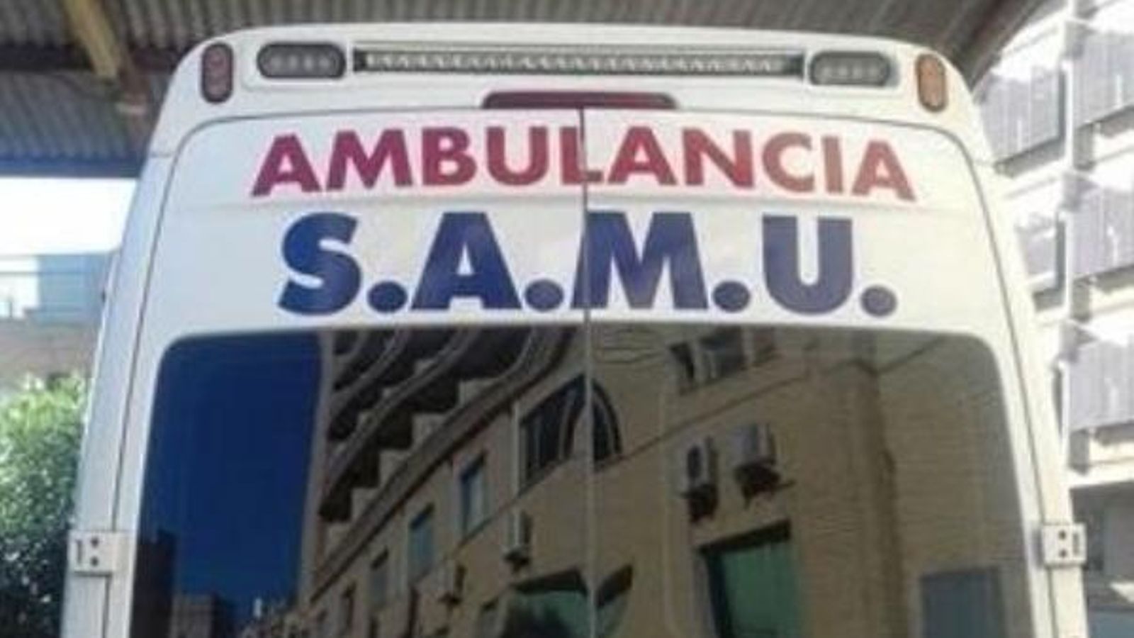 Imatge de recurs d'una ambulància