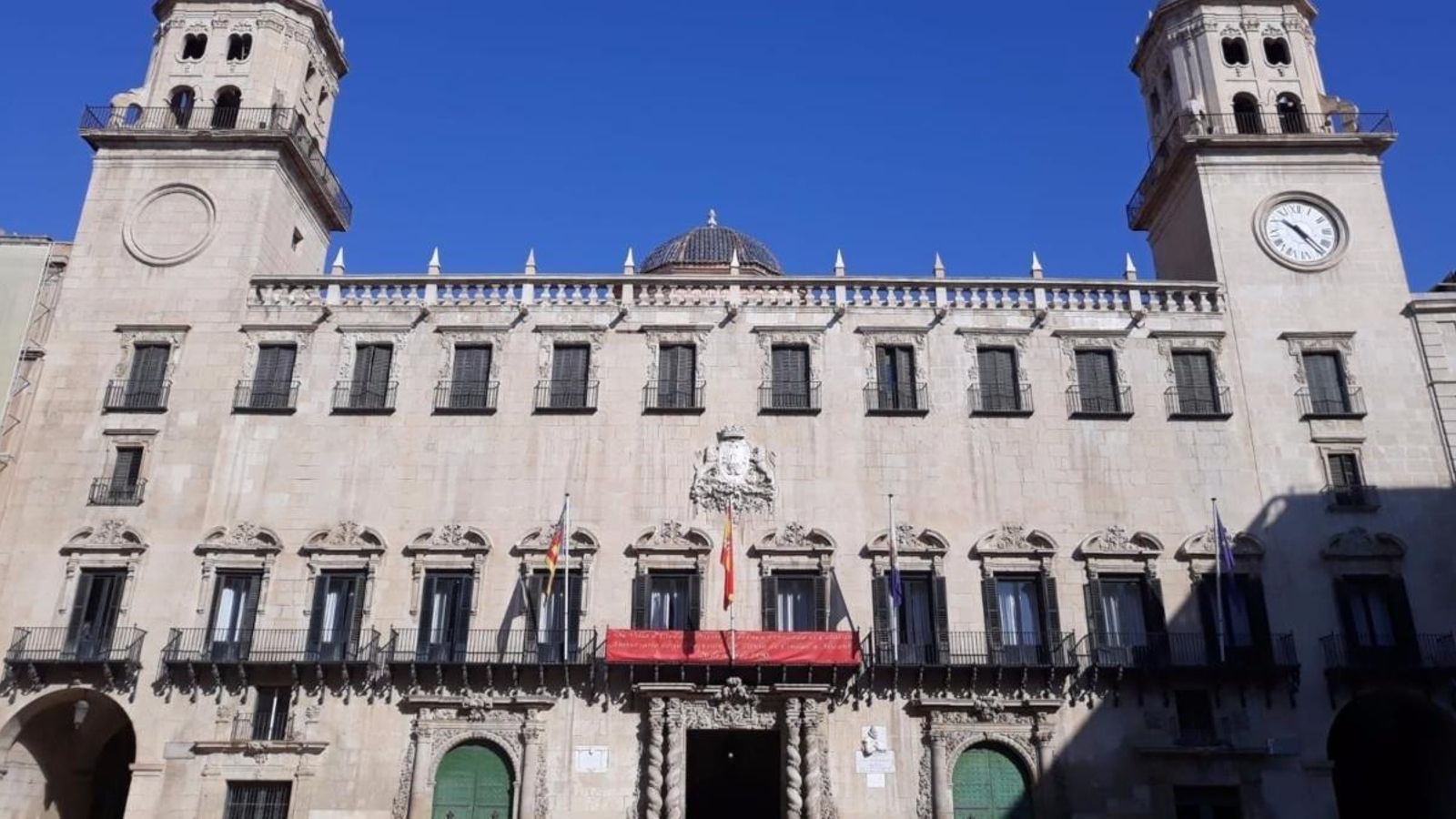 L'Ajuntament d'Alacant, en una imatge d'arxiu.