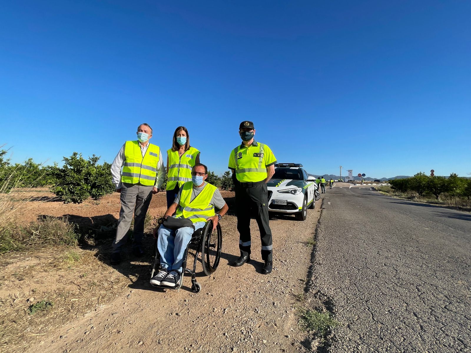 Els agents ha estat acompanyat per membres d'Aspaym