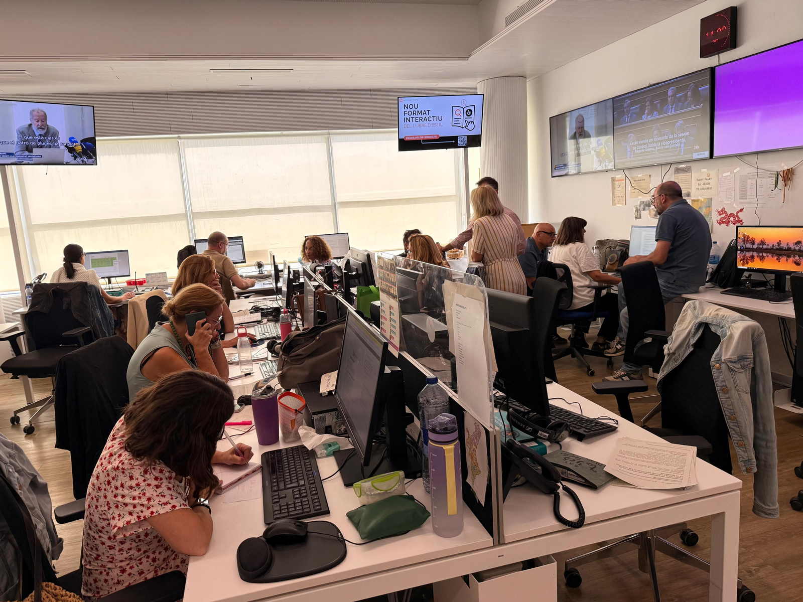 Redacció del magacín matinal en directe