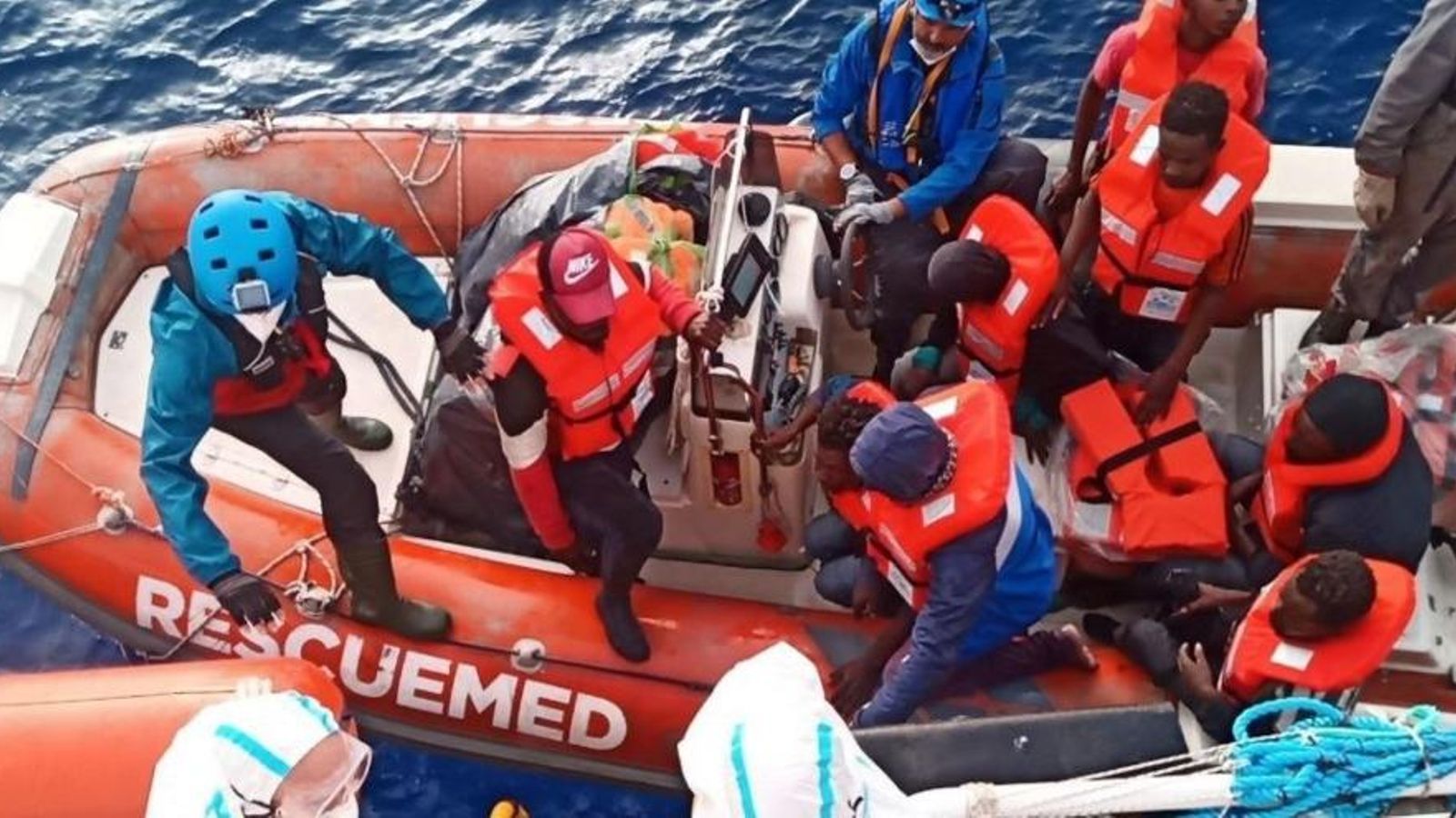 El Mare Jonio rescata setanta migrants a la zona SAR de Malta
