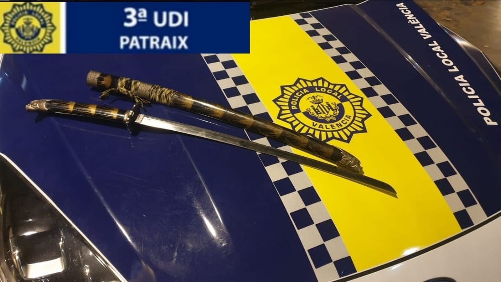 La catana amb què l'agressor va agredir la parella