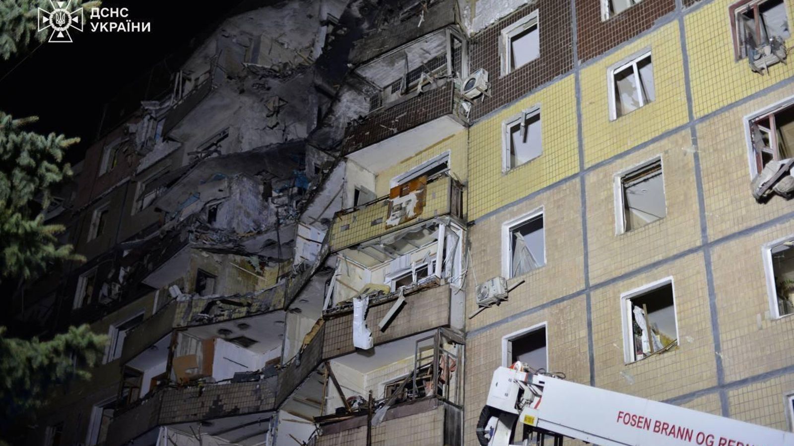 Almenys tres morts i 38 ferits en un amb míssils contra un edifici d'apartaments a Krivi Rig