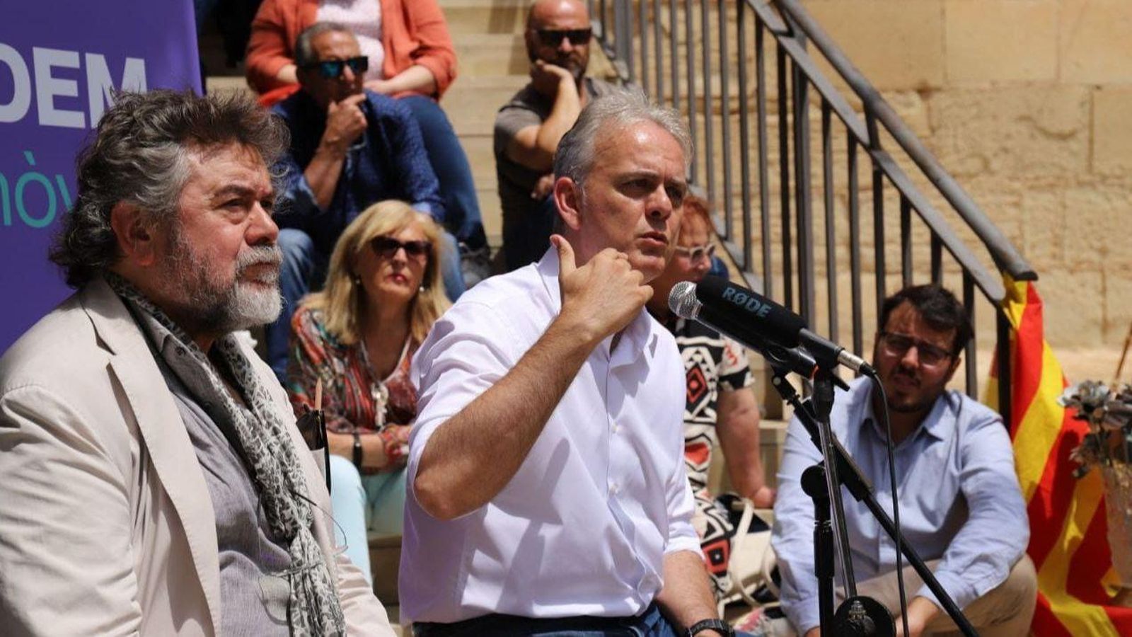 El candidat Hèctor Illueca, aquest diumenge en un acte a Monòver