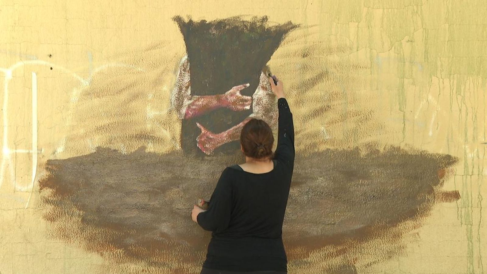 RavalART ha reunit més de 35 artistes per a omplir de color el barri del Raval d'Algemesí