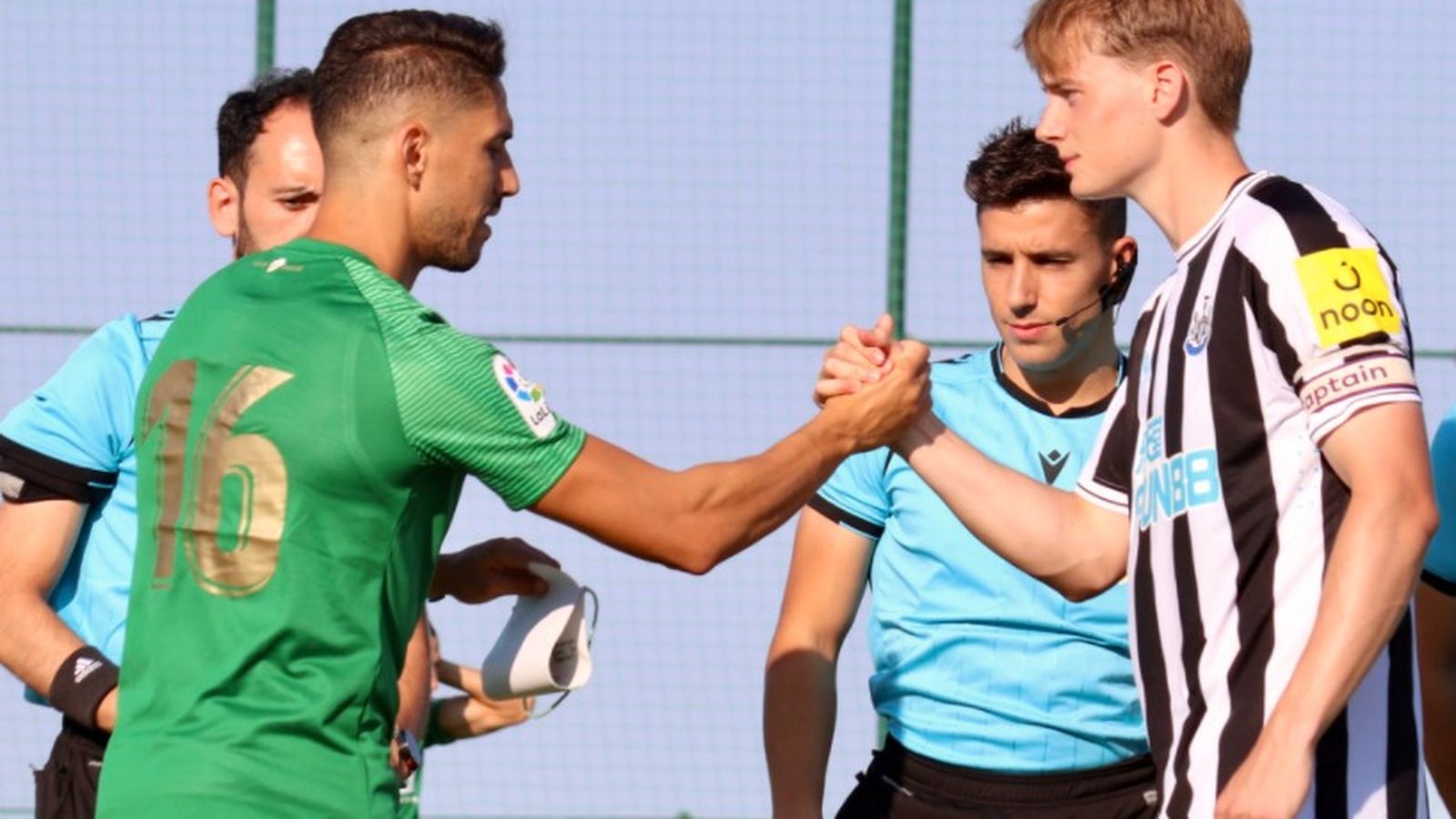 Moments abans del xiulit inicial