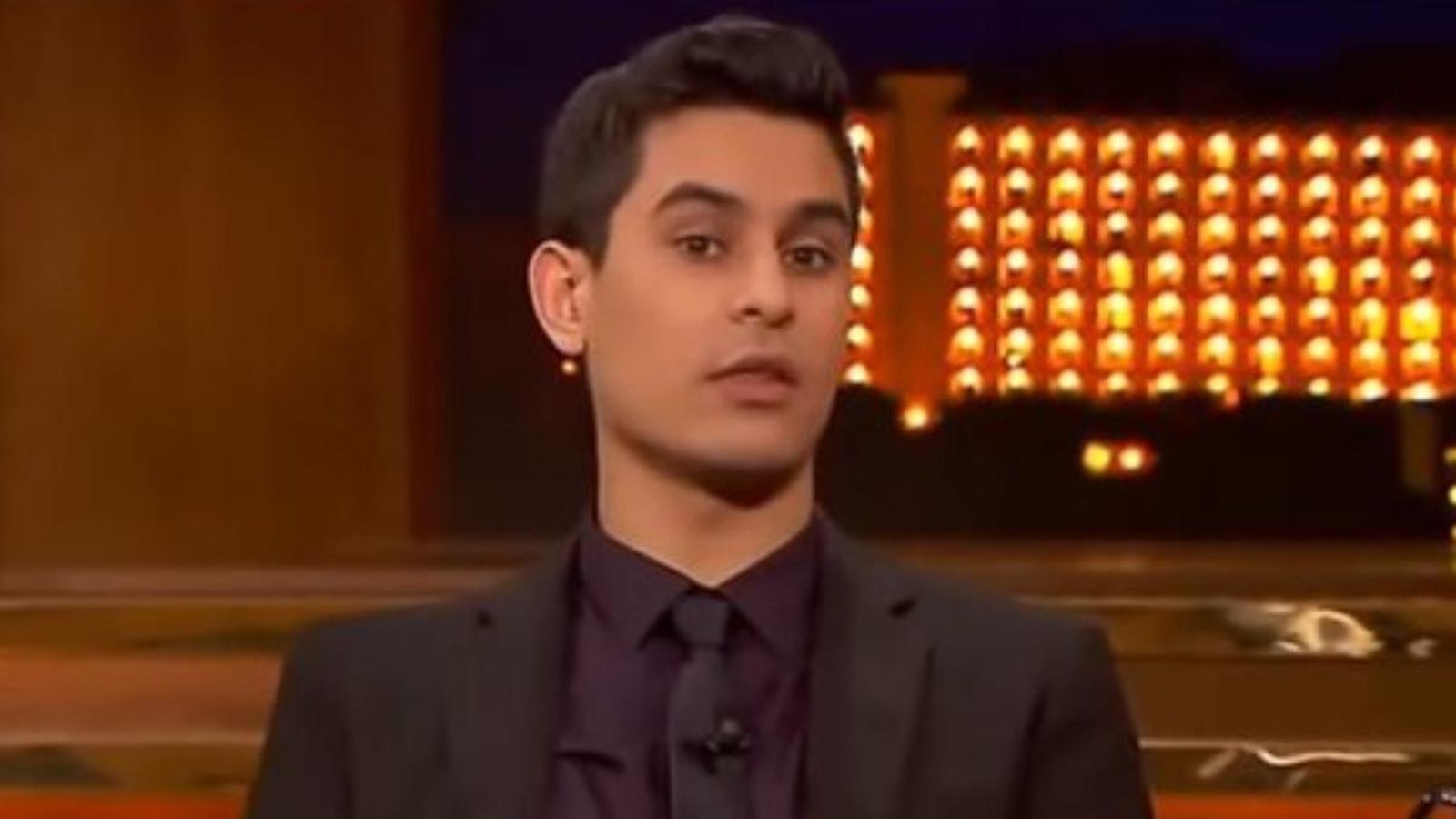 Elx suspen l’actuació de David Suárez per una polèmica en les xarxes