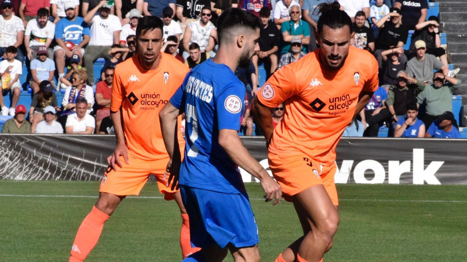 Eldenc i Alcoià empaten a 2 en el derbi regional de la jornada Eldenc i Alcoià empaten a 2 en el derbi regional de la jornada