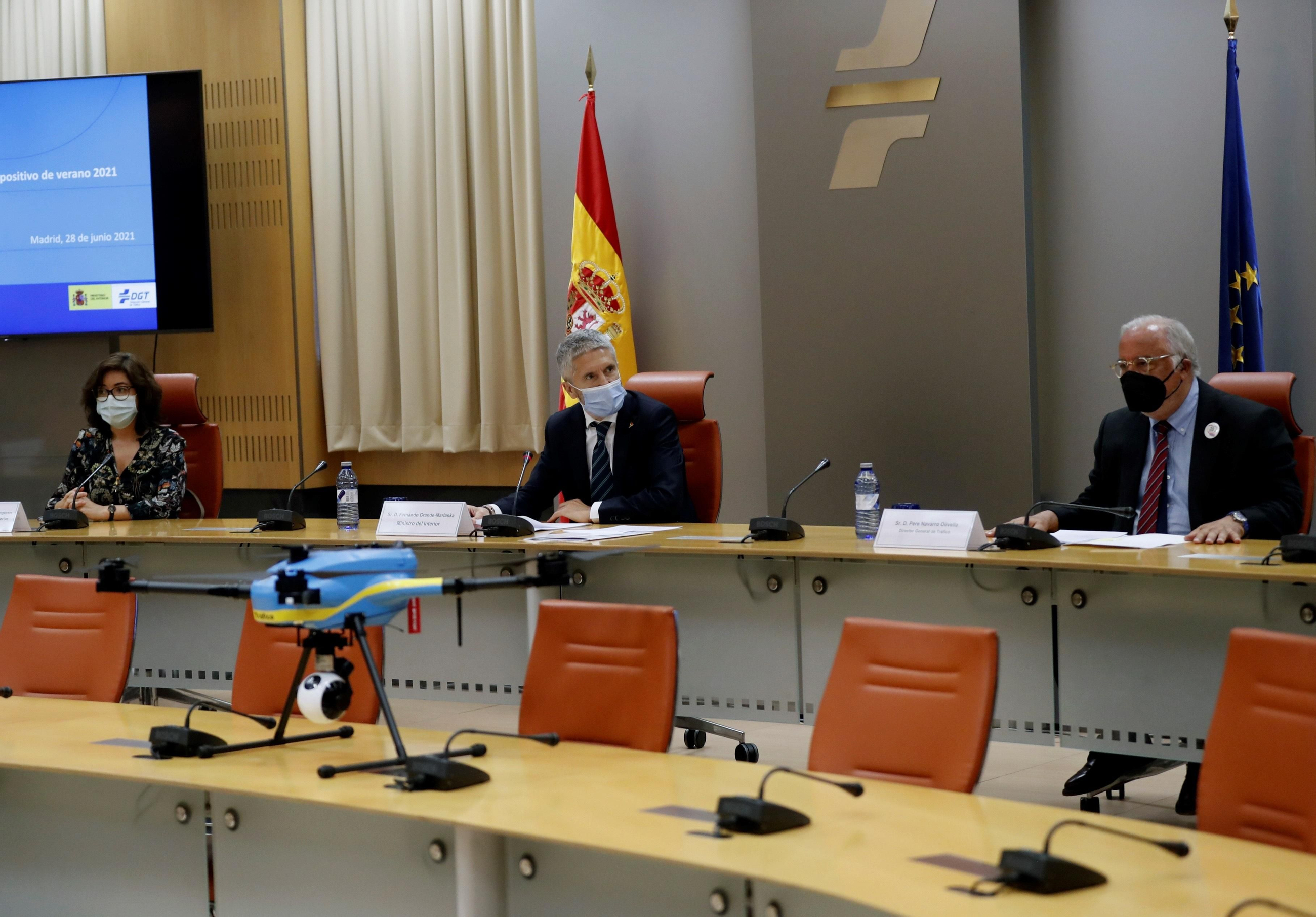 El ministre de l'Interior, Fernando Grande-Marlaska, i el director de la DGT, Pere Navarro, aquest dilluns El ministre de l'Interior, Fernando Grande-Marlaska, i el director de la DGT, Pere Navarro, aquest dilluns