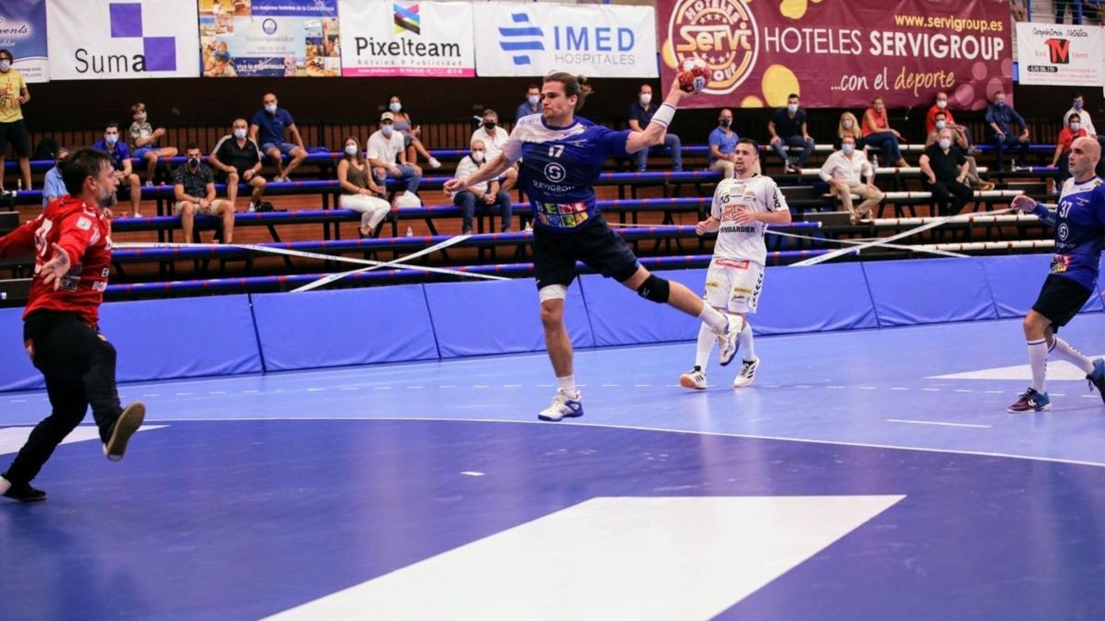 L'extrem Mario López, durant el partit contra el Fivers