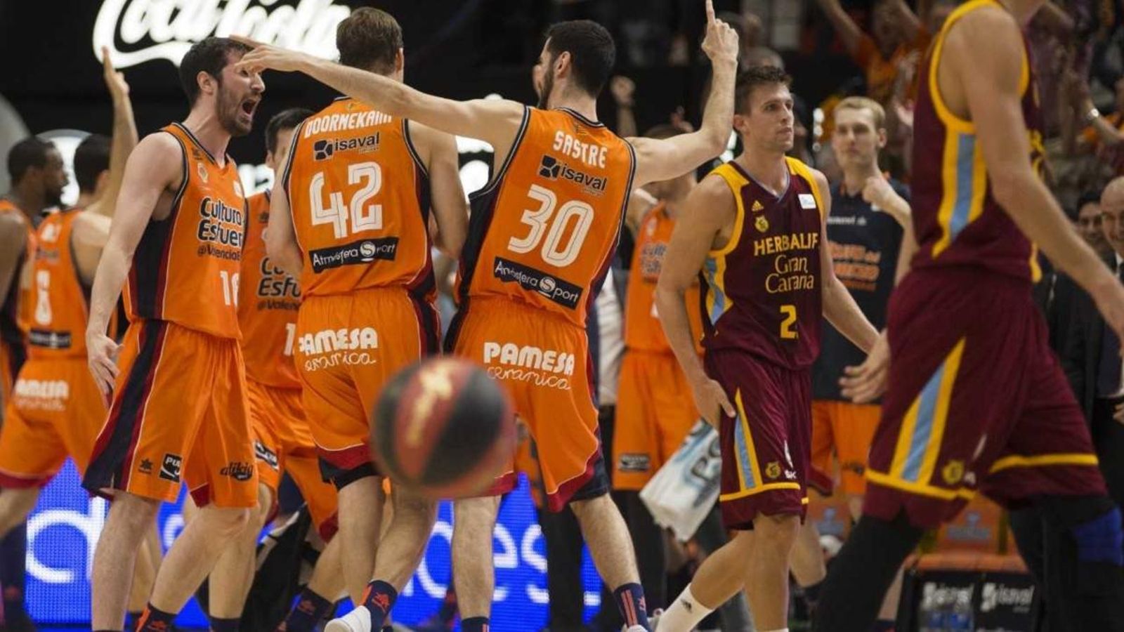 Els taronja baix la pressió del Gran Canària