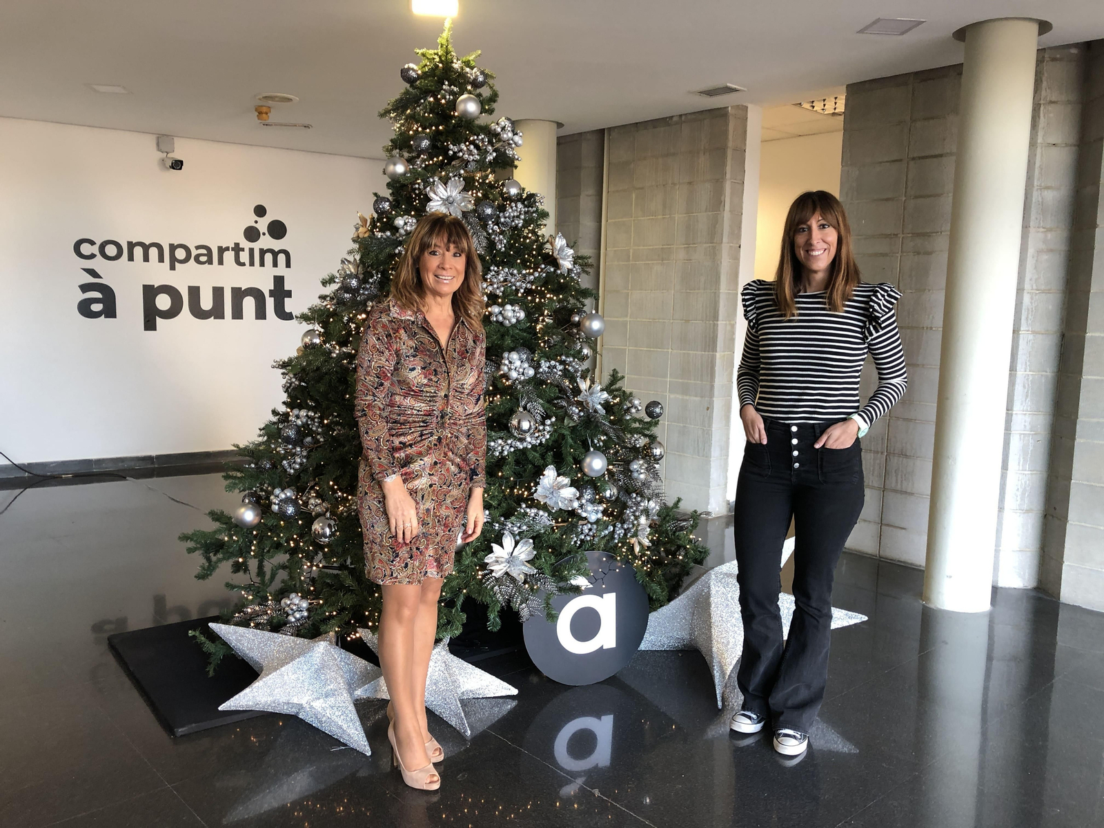 Jèssica Crespo i Clara Castelló seran les encarregades de contar tot el que passe al voltant del dia de la sort a là ràdio d'À Punt