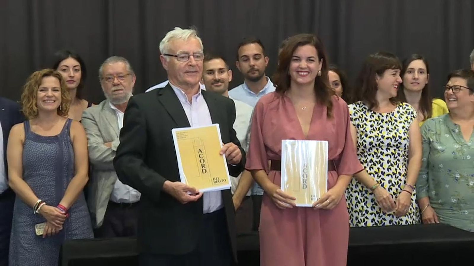Joan Ribó (Compromís) i Sandra Gómez (PSPV-PSOE) en la signatura del pacte del Rialto el mes de juliol de 2019