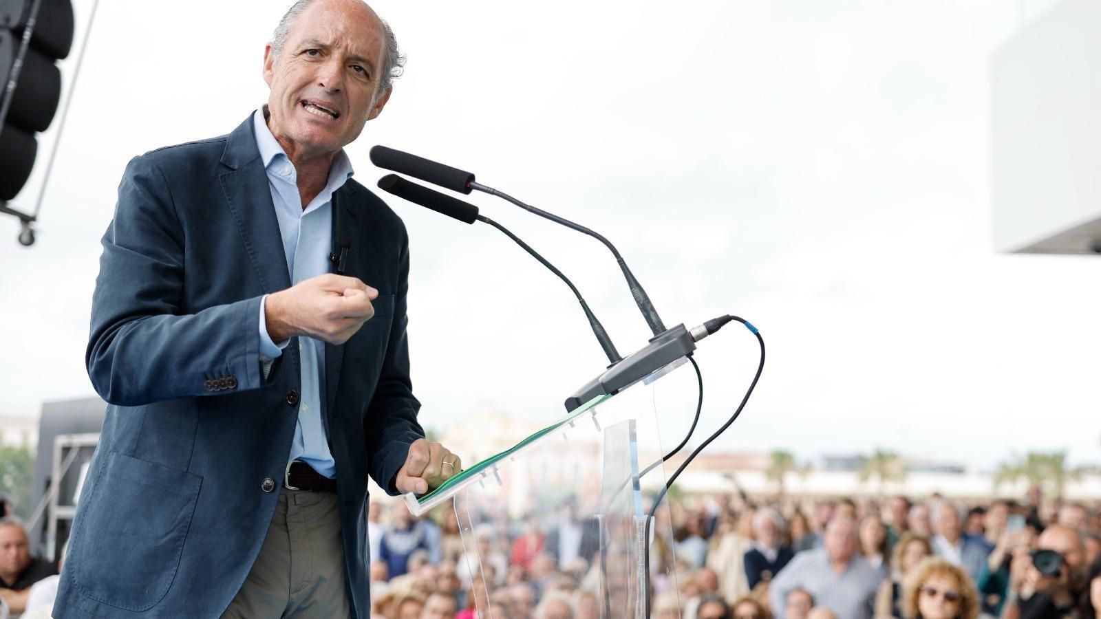 Camps, disposat a liderar de nou el PP