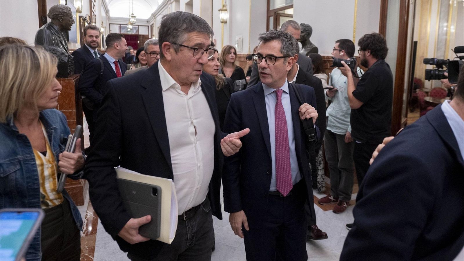 El portaveu del PSOE al Congrés Patxi López, este dimarts als corredors de la cambra baixa