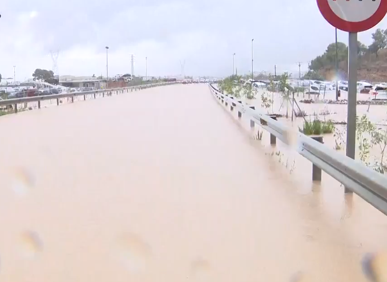 Imatge d'arxiu de la DANA 2019 al pas per l'N-340, una de les entrades principals a Oriola