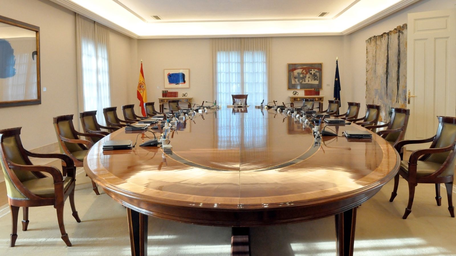El Govern espanyol aprova els nous impostos als serveis digitals i a les transaccions financeres