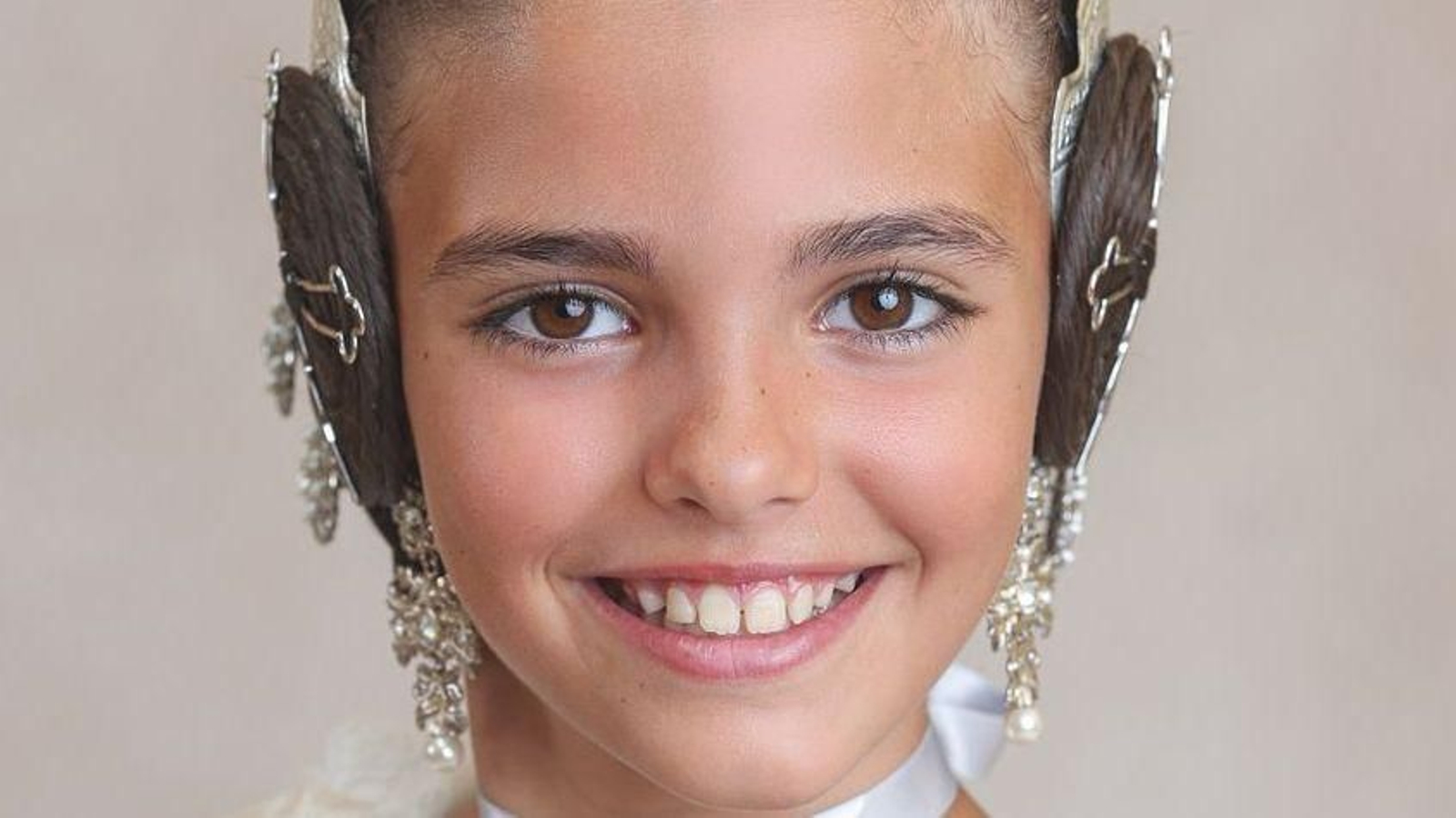 Paula Nieto, fallera major infantil de València 2023 de fallera