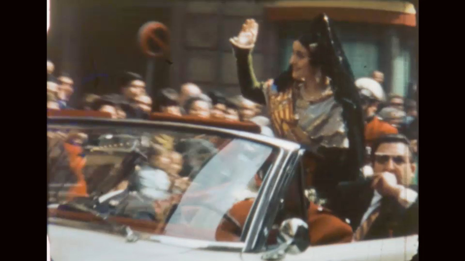 El càrrec de fallera major s'utilitzava per a aconseguir projecció i pagar favors durant el règim franquista