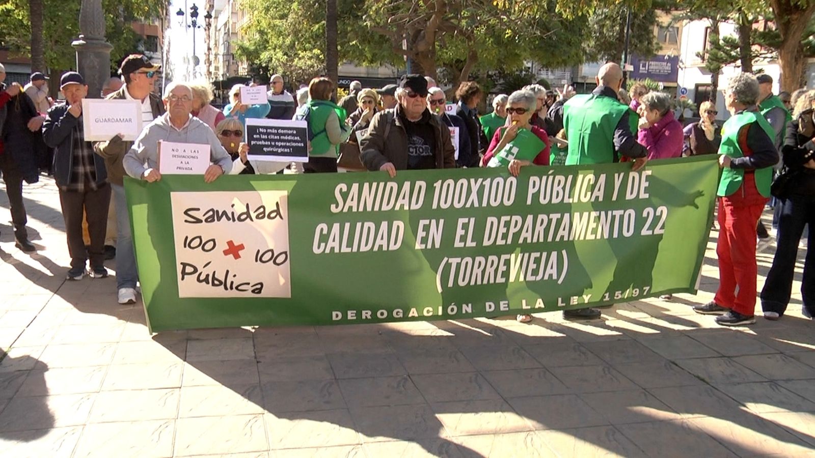 Concentració a Torrevella per la sanitat pública