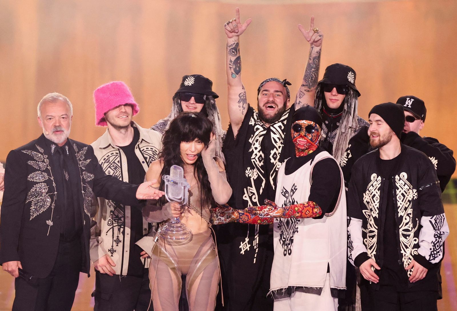 L’artista sueca Loreen, guanyadora d'aquesta edició d'Eurovisió, amb el Micròfon de Cristall.