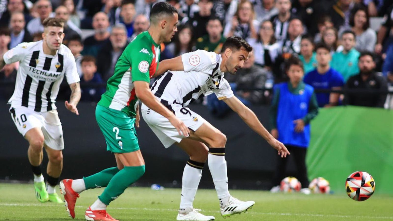 De Miguel i Primi, en una acció del partit