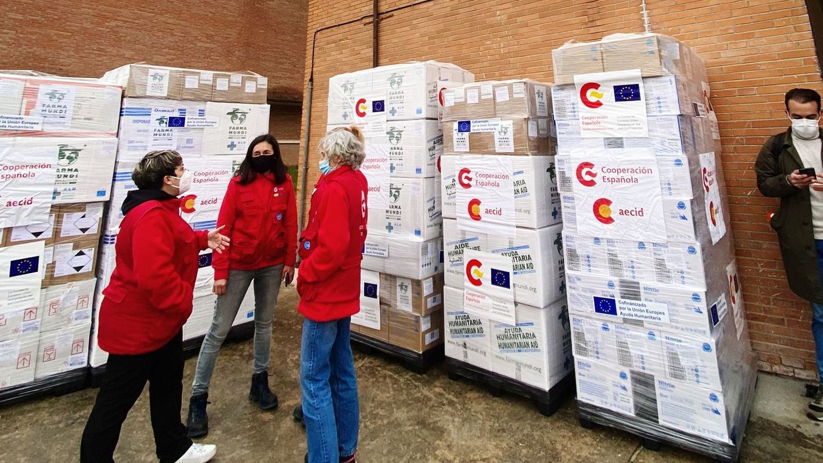 Imatge de part de l'ajuda enviada a Ucraïna des d'Espanya