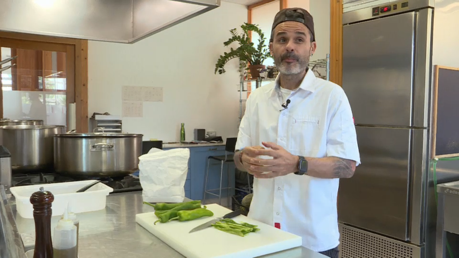 Foto de portada: Juan Llorca, chef del Col·legi Imagine Montessori