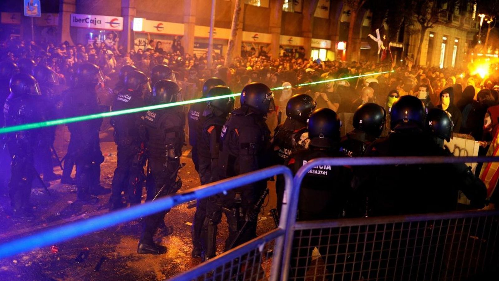 Enfrontaments i càrregues a Barcelona