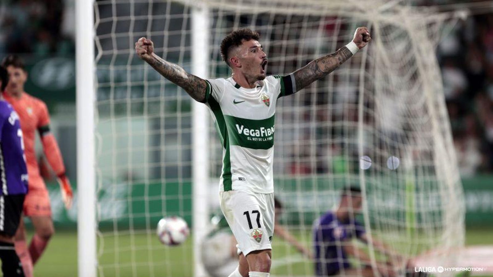 Josan celebra un gol contra el Còrdova Josan celebra un gol contra el Còrdova