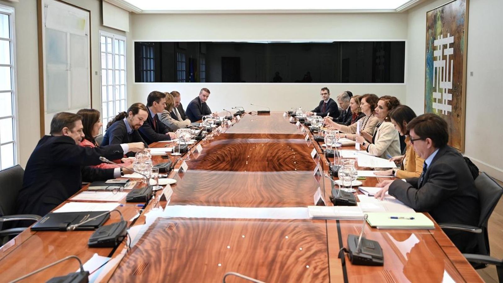 El president de l'executiu, Pedro Sánchez, ha reunit aquest divendres dotze membres del seu equip de govern per a analitzar els "abundants" danys provocats per la borrasca Gloria