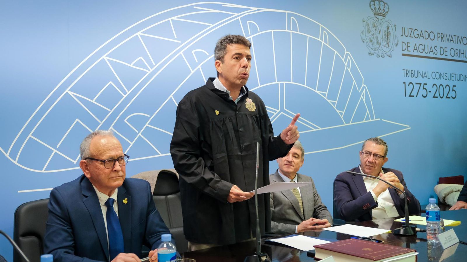 Mazón nomenat miembre honorífic del Tribunal Privativo d'Aigües d'Oriola