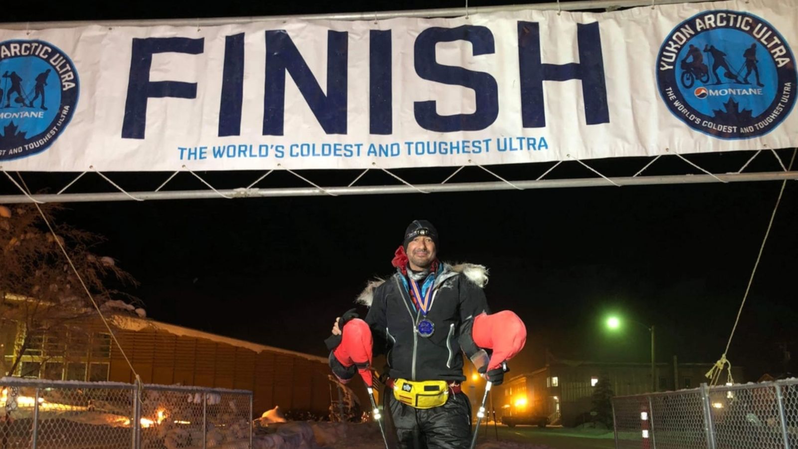 L'alacantí Joaquín Candel arriba a la meta després de recórrer 700 quilòmetres.