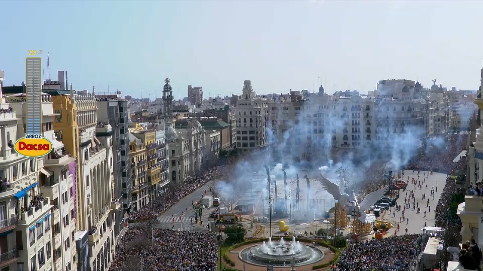 Mascletà a la plaça de l'Ajuntament de València del 14 de març, a càrrec de Pirotècnia Zarzoso