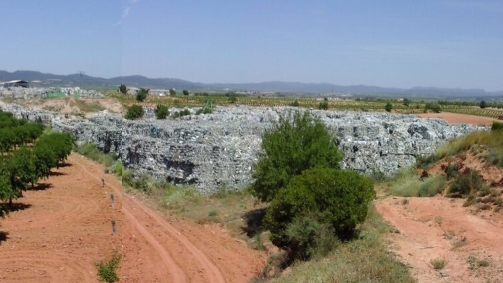 Abocament il·legal de plàstic d'Utiel