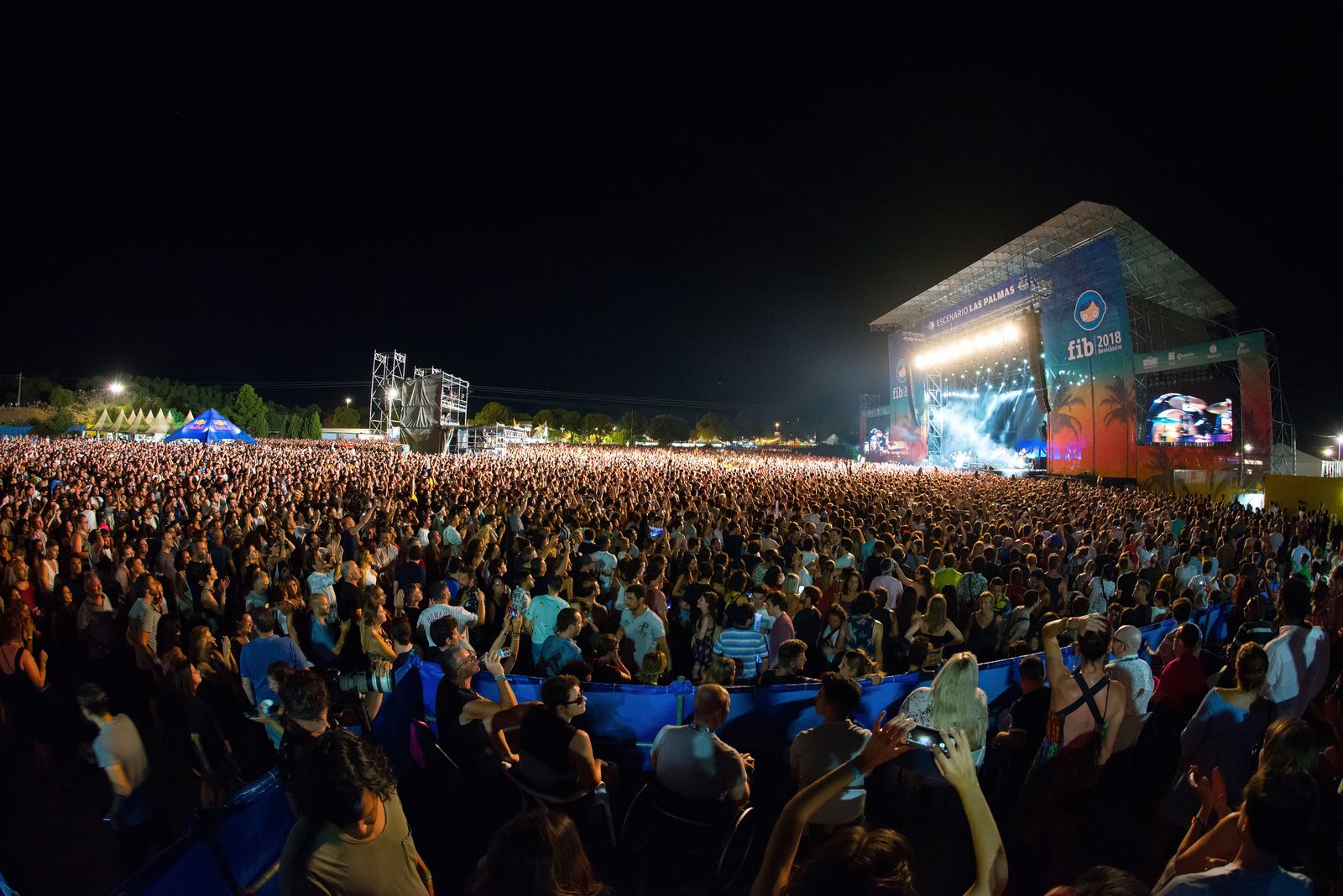 Fibers en cadira de rodes, durant el FIB de 2018, situats lluny de l'escenari