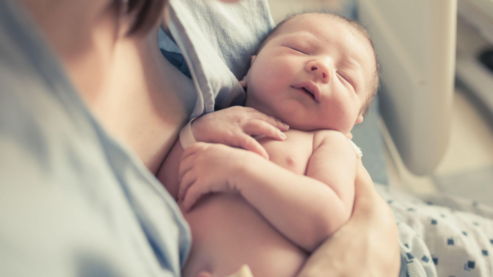 Les dones espanyoles retarden cada vegada més la seua primera maternitat