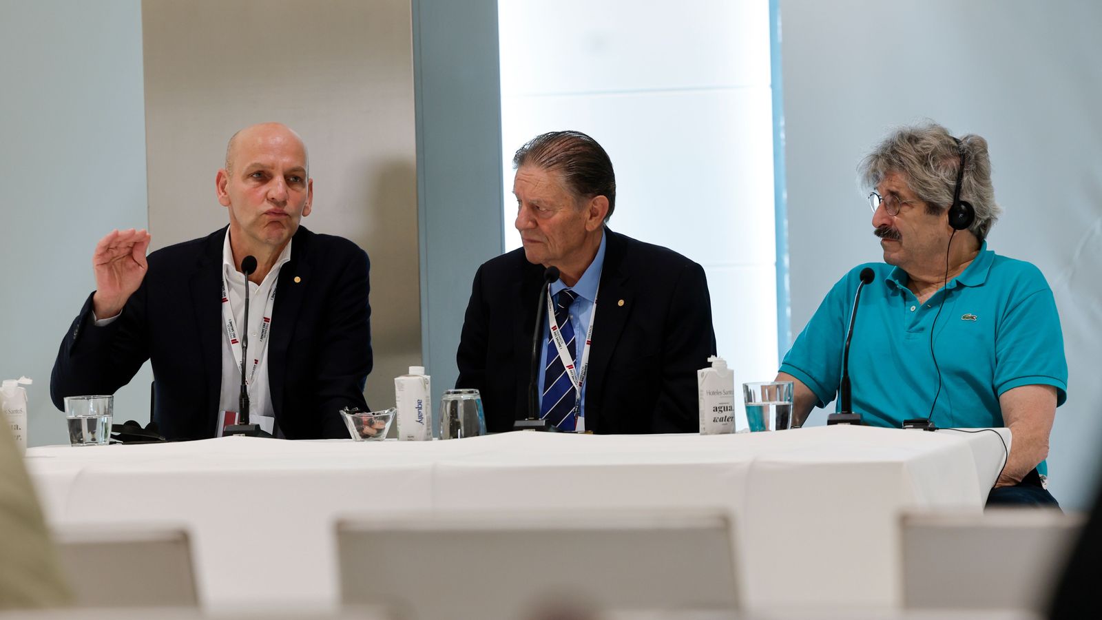 Els premis Nobel de Química 2022, Benjamín List (esquerra), i de Medicina 2024, Gary Ruvkun (dreta), durant una roda de premsa a València amb motiu de la seua participació en el jurat dels premis Rei Jaume I