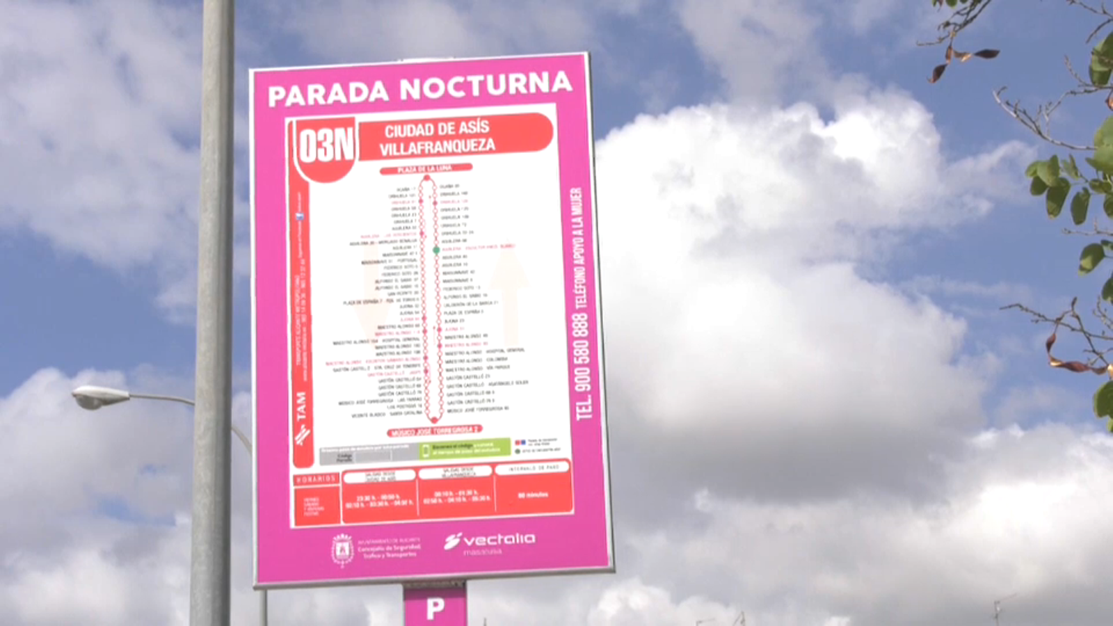 Alacant estrena aquest cap de setmana les parades antiassetjament de les línies nocturnes d'autobús Alacant estrena aquest cap de setmana les parades antiassetjament de les línies nocturnes d\'autobús