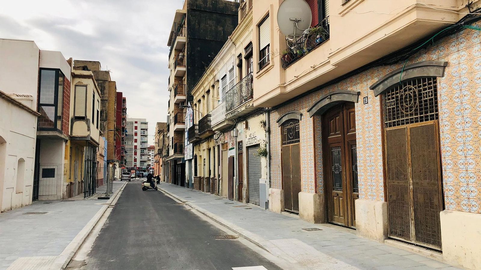 S'han subhastat 6 baixos comercials i habitatges